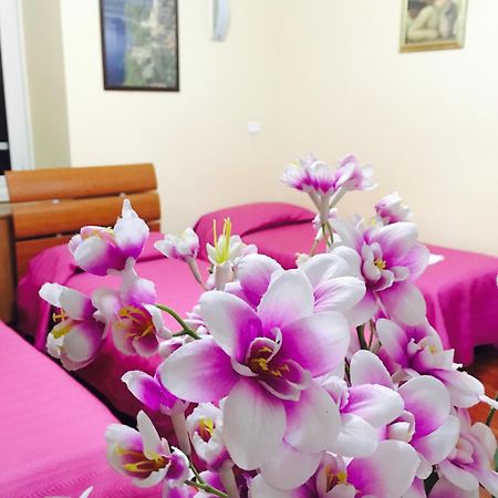 Zhihua Guest House Ρώμη Εξωτερικό φωτογραφία