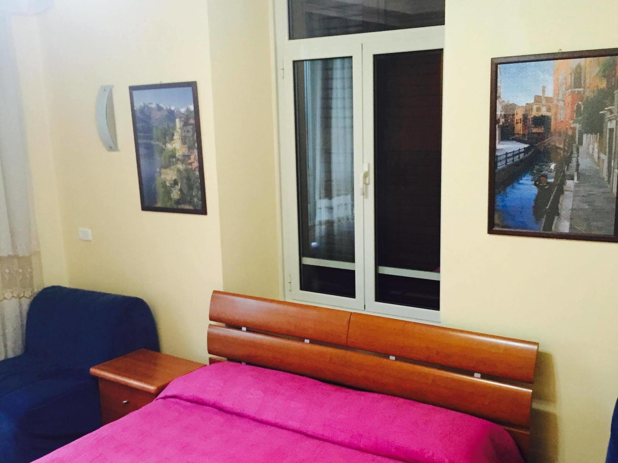Zhihua Guest House Ρώμη Εξωτερικό φωτογραφία