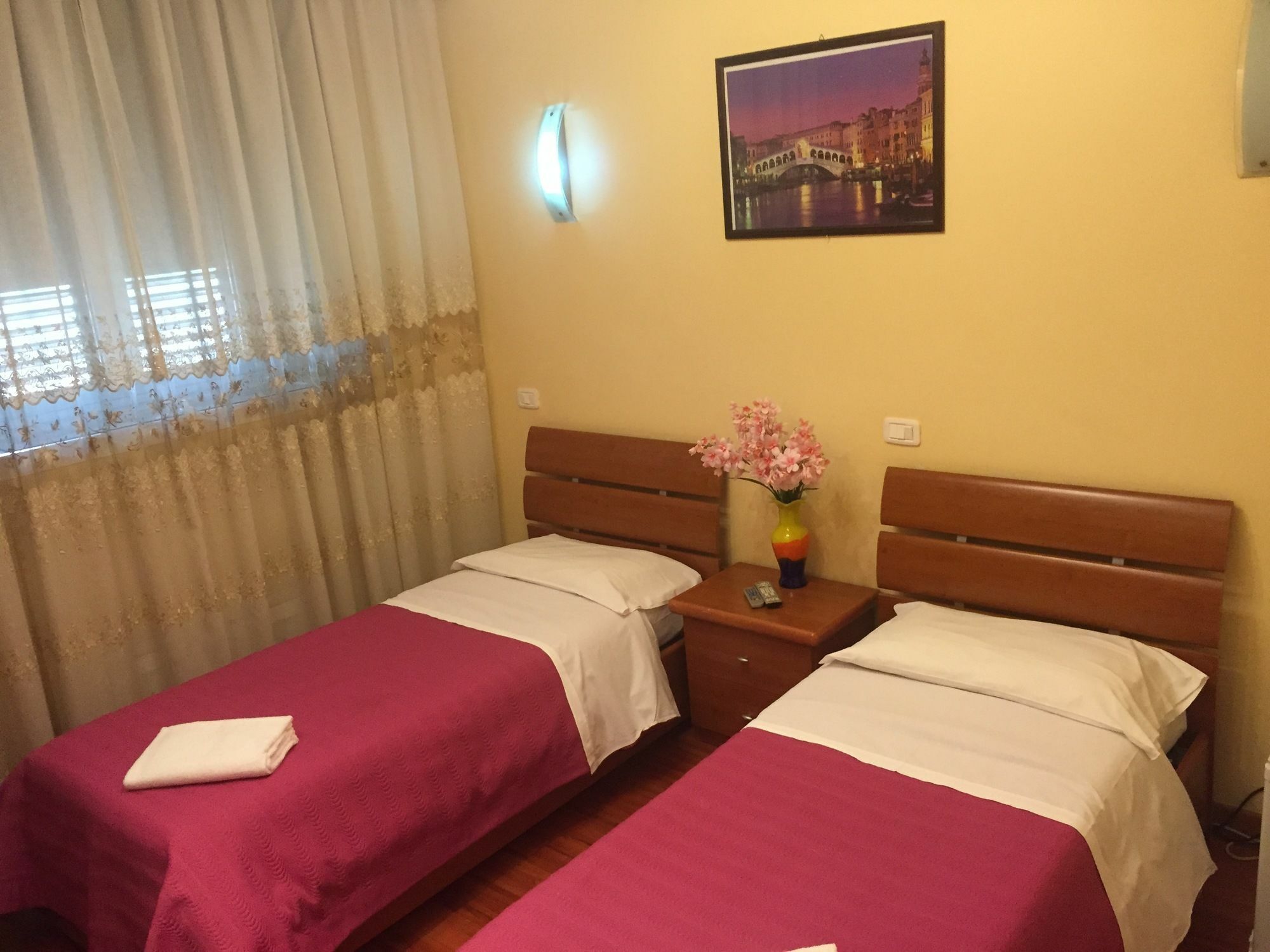 Zhihua Guest House Ρώμη Εξωτερικό φωτογραφία